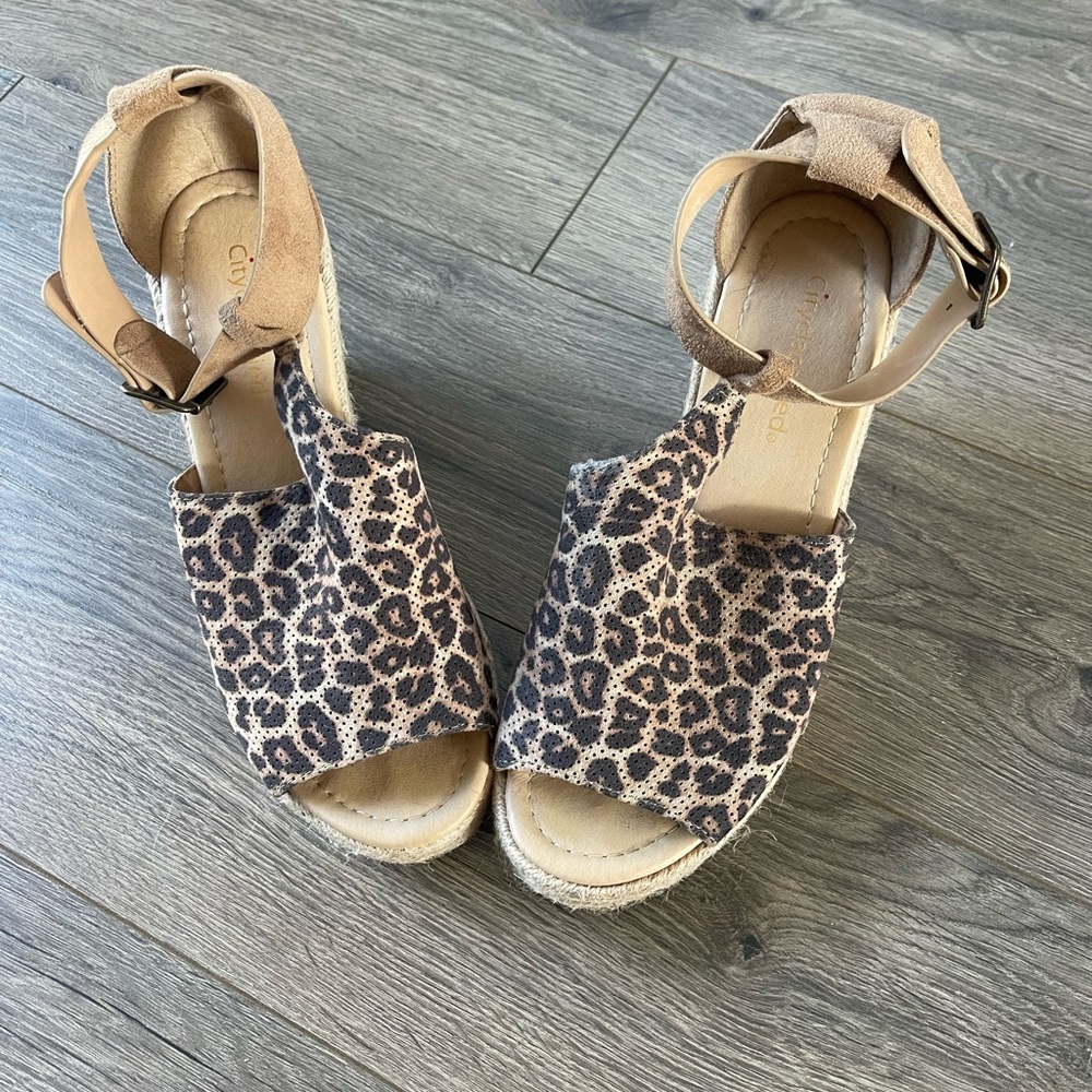 Comfy wedges only worn a few times.
